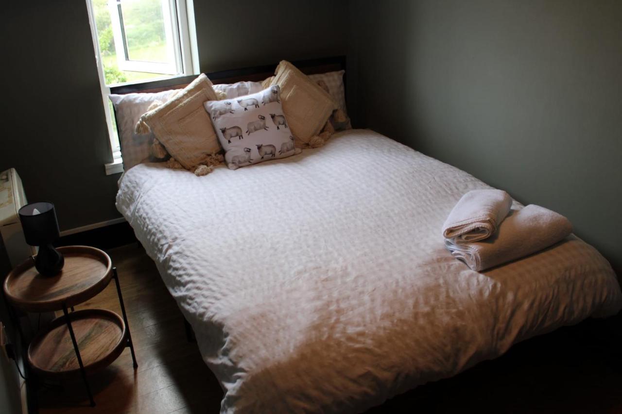 Ben Lettery Hostel Ballynahinch Eksteriør billede